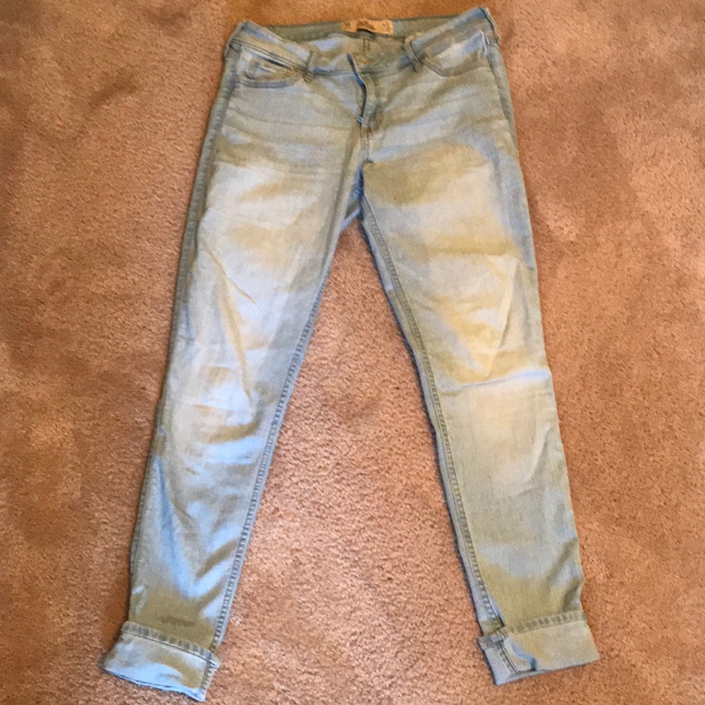 Hollister jeans